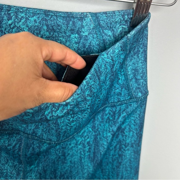 Patagonia cammon thread partnership capri leggings size M turquoise - Picture 6 of 11